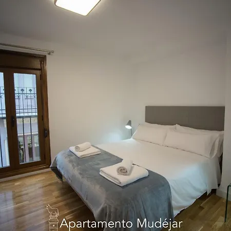Apartment Plaza Del Torico *